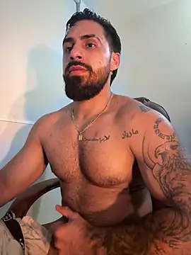 Ryan_Black3 Show in webcam