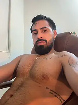 Ryan_Black3 Show in webcam