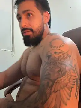 Ryan_Black3 Show in webcam