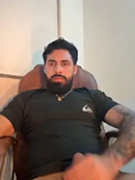 Ryan_Black3 Show in webcam