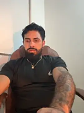 Ryan_Black3 Show Webcam