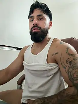 Ryan_Black3 Show in webcam