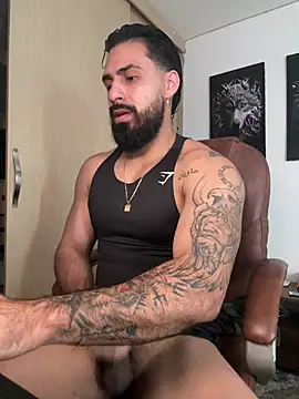 Ryan_Black3 Show Webcam
