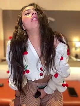 CocoaGigiMuse Live XXX-chat