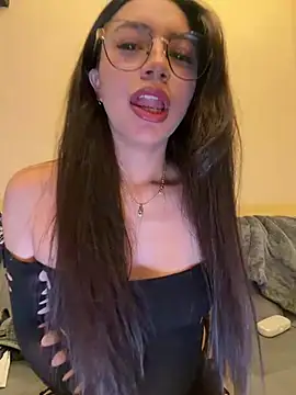 Онлайн чат XXX CocoaGigiMuse