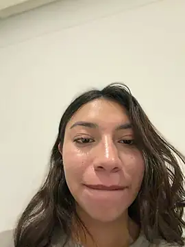 CocoaGigiMuse's Live XXX Chat