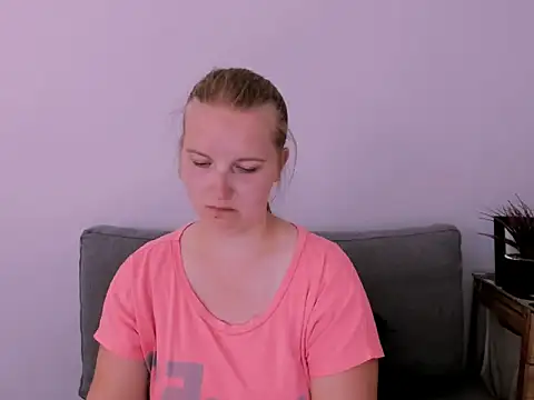 צ'אט XXX בשידור חי של RoseTeacherX