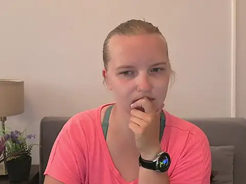 XXX chat uživo modela RoseTeacherX
