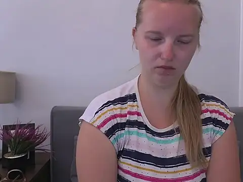 RoseTeacherX's Live XXX Chat