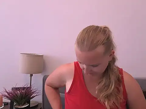 RoseTeacherX's Live XXX Chat