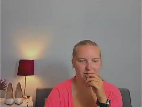 RoseTeacherX's Live XXX Chat