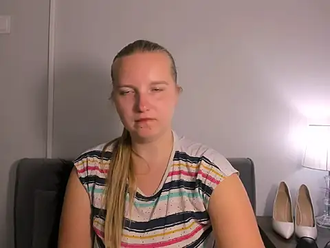 RoseTeacherX লাইভ XXX চ্যাট