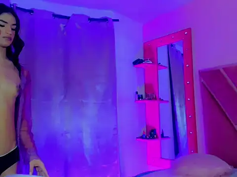 Dollcute_ Pertunjukan Webcam