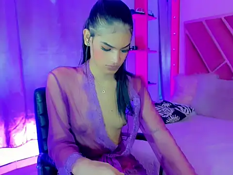 Dollcute_ Adlı Modelin Web Kamerası Şovu