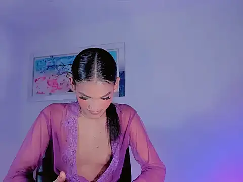 Dollcute_ Show in webcam