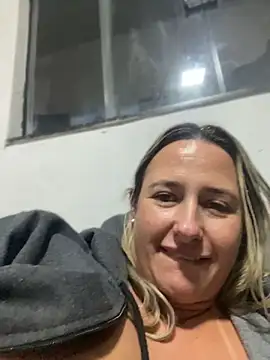 Show de lolitaloira2 na webcam