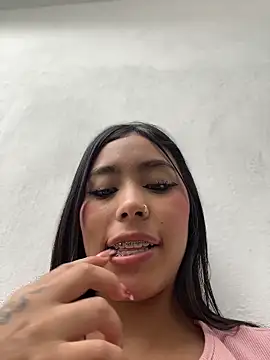 غرفة دردشة valery_vanegas المباشرة