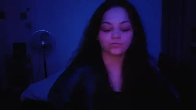 _Mikky_lil_ Chat XXX in diretta