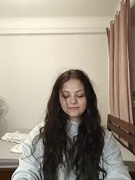 XXX chat uživo modela _Mikky_lil_
