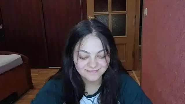 XXX chat uživo modela _Mikky_lil_