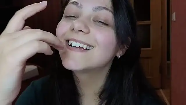 _Mikky_lil_ Live XXX-Chat