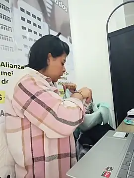 Chat +18 de SOFIA-11_ ao vivo
