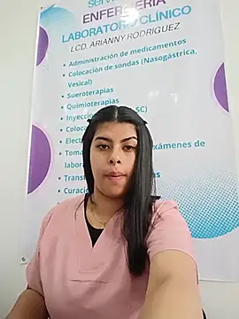 SOFIA-11_ Live XXX-Chat