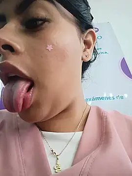 SOFIA-11_ Chat XXX live