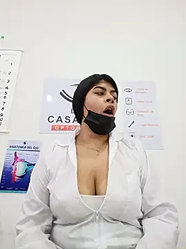 SOFIA-11_'s Live XXX Chat