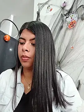 SOFIA-11_ Live XXX-chat