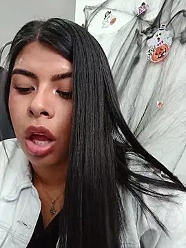 Chatroom XXX en direct de SOFIA-11_