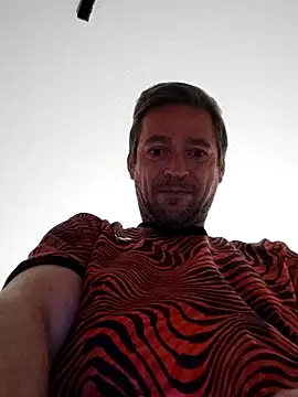 janosch319 Show Webcam