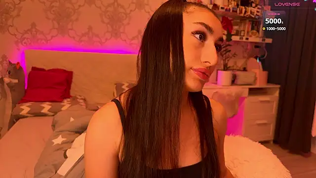 MyNaomi webcam show