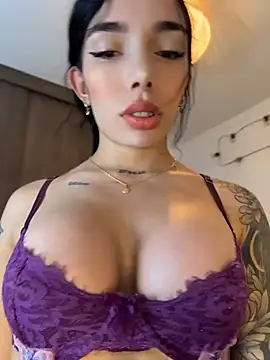 Chatroom XXX en direct de milasantana_