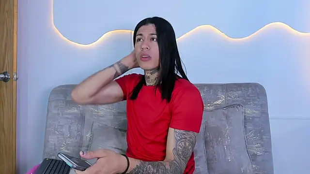 ArohomLester_'s Webcam Show