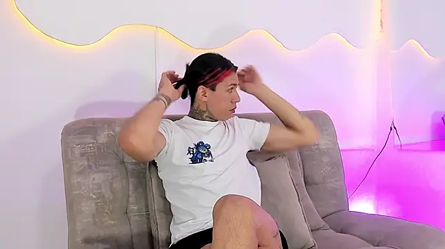 عرض كام ArohomLester_