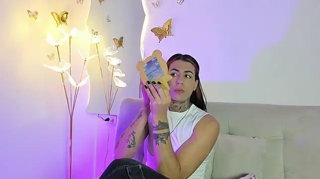 ArohomLester_ Webcam-Show