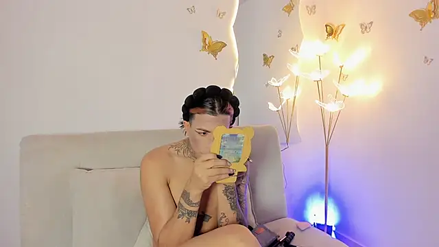 ArohomLester_ Webcamshow