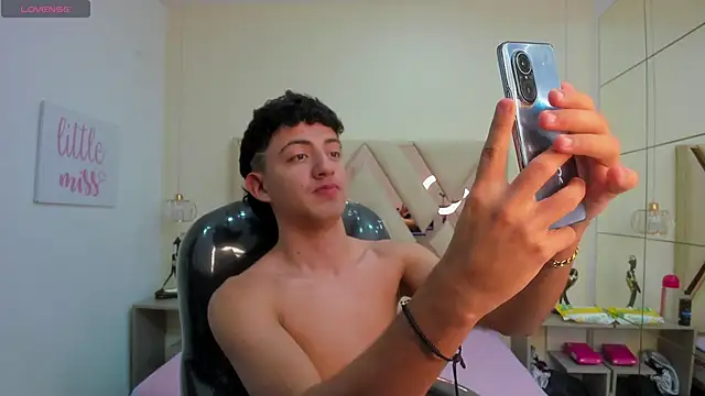 XebasTwink's Webcam Show