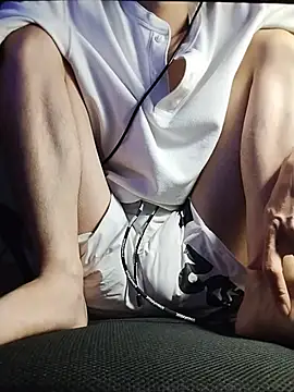Kangc369 在線直播表演
