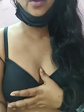 Sweety_hot_001 Adlı Modelin Web Kamerası Şovu