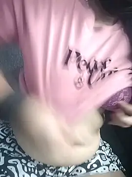 Sweety_hot_001n Webbikameraesitys