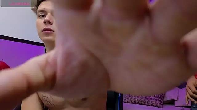 Show de ASHTON_HILS na webcam
