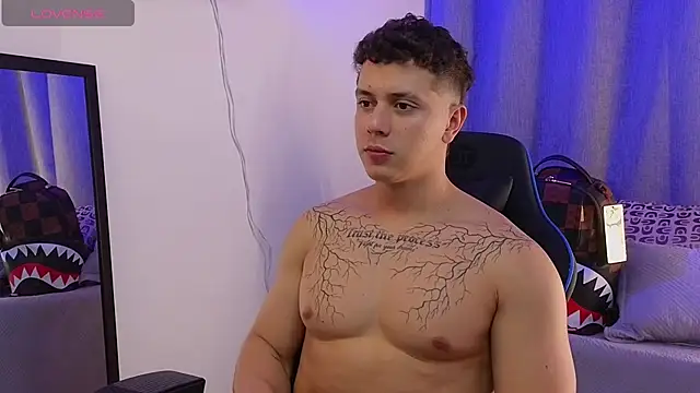 Вебкам-шоу ASHTON_HILS