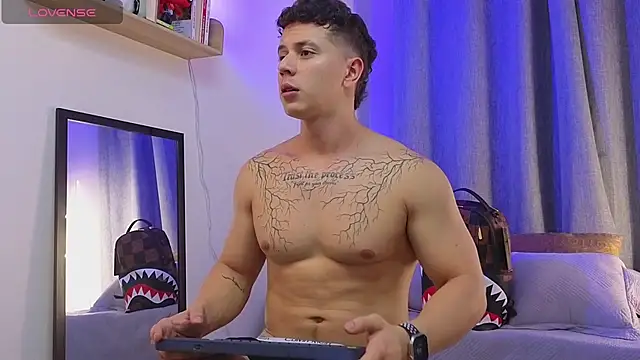 Show de ASHTON_HILS na webcam