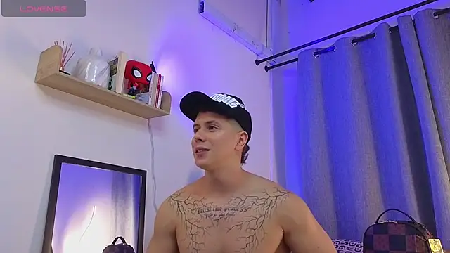Show de ASHTON_HILS na webcam