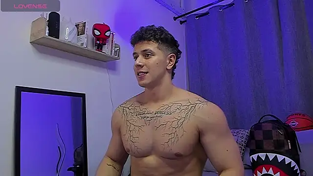 عرض كام ASHTON_HILS