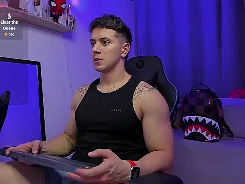 ASHTON_HILS Webcam-Show