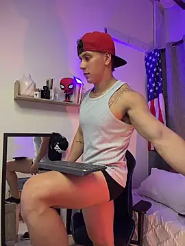ASHTON_HILS Webcam Show