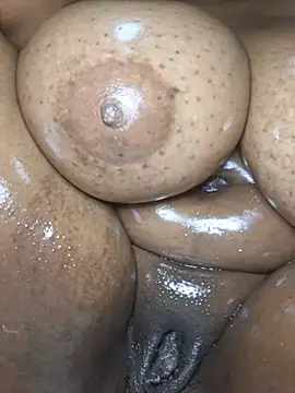 QueenSu's Webcam Show